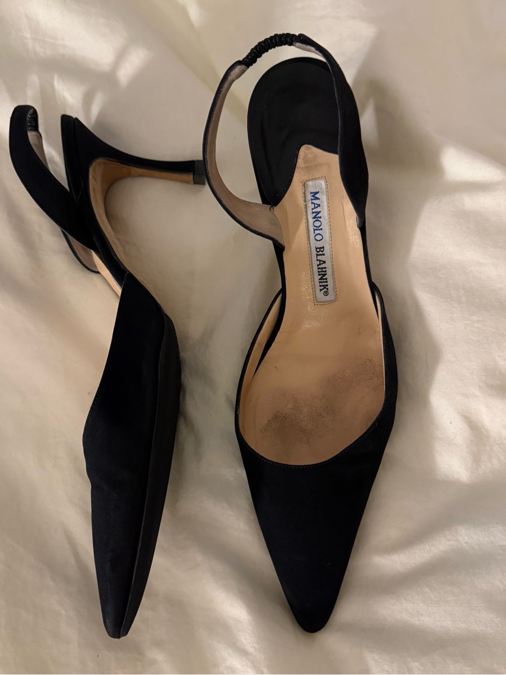 Manolo Blahnik Caroline Black Pointed Slingback Heels - Picture 2 of 3